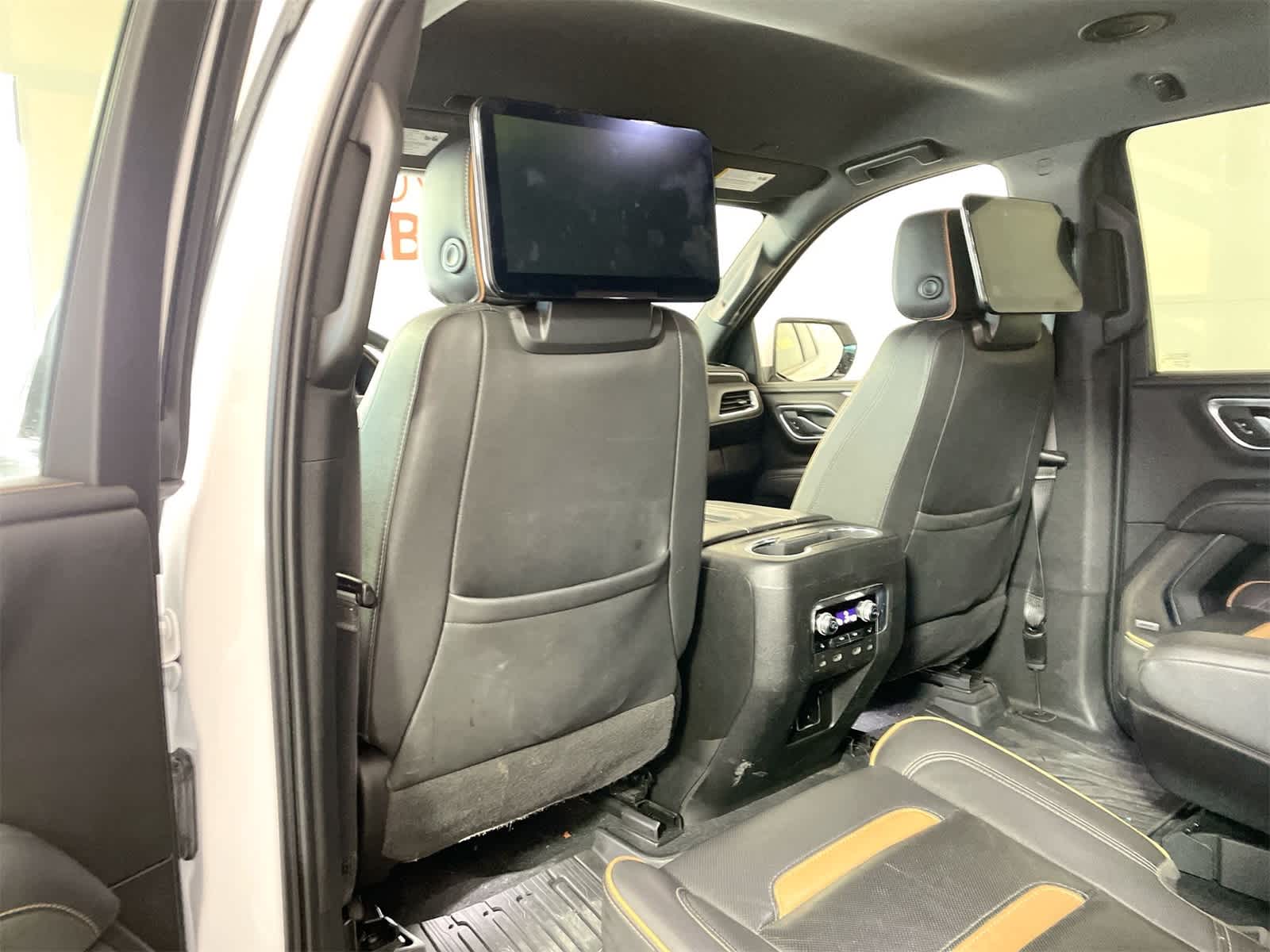 Thumbnail: 2022 GMC Yukon - 13