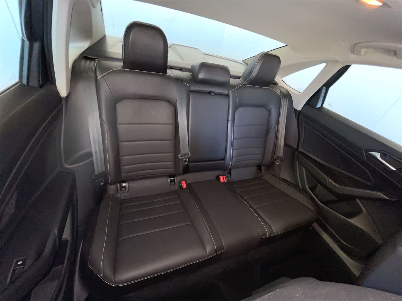 Thumbnail: 2024 Volkswagen Jetta - 14