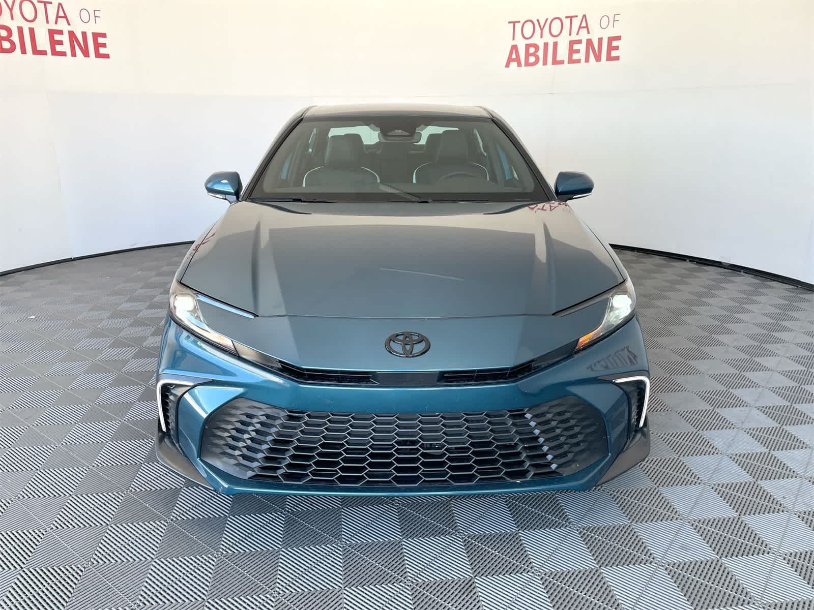 Thumbnail: 2025 Toyota Camry - 9
