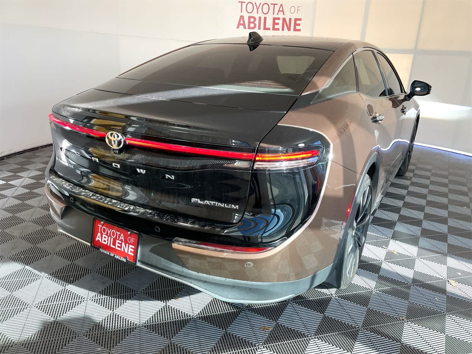 Thumbnail: 2024 Toyota Crown - 6