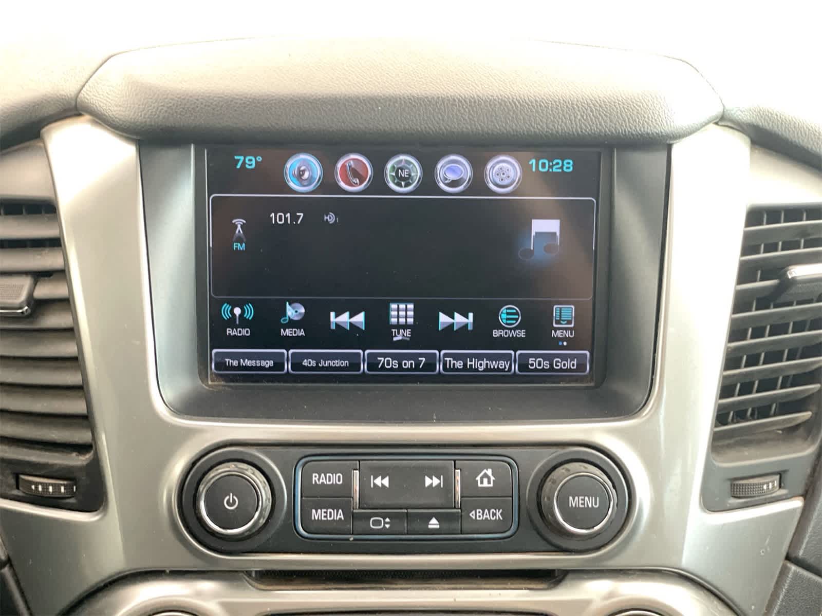 Thumbnail: 2017 Chevrolet Suburban - 19