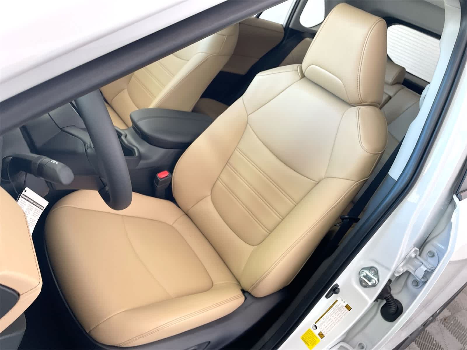 Thumbnail: 2025 Toyota RAV4 - 10