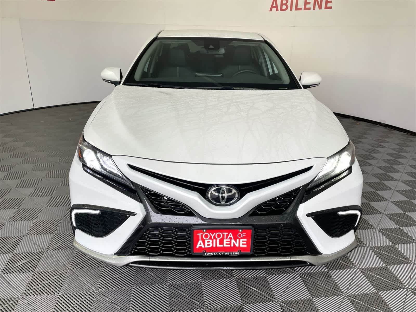 Thumbnail: 2023 Toyota Camry - 9