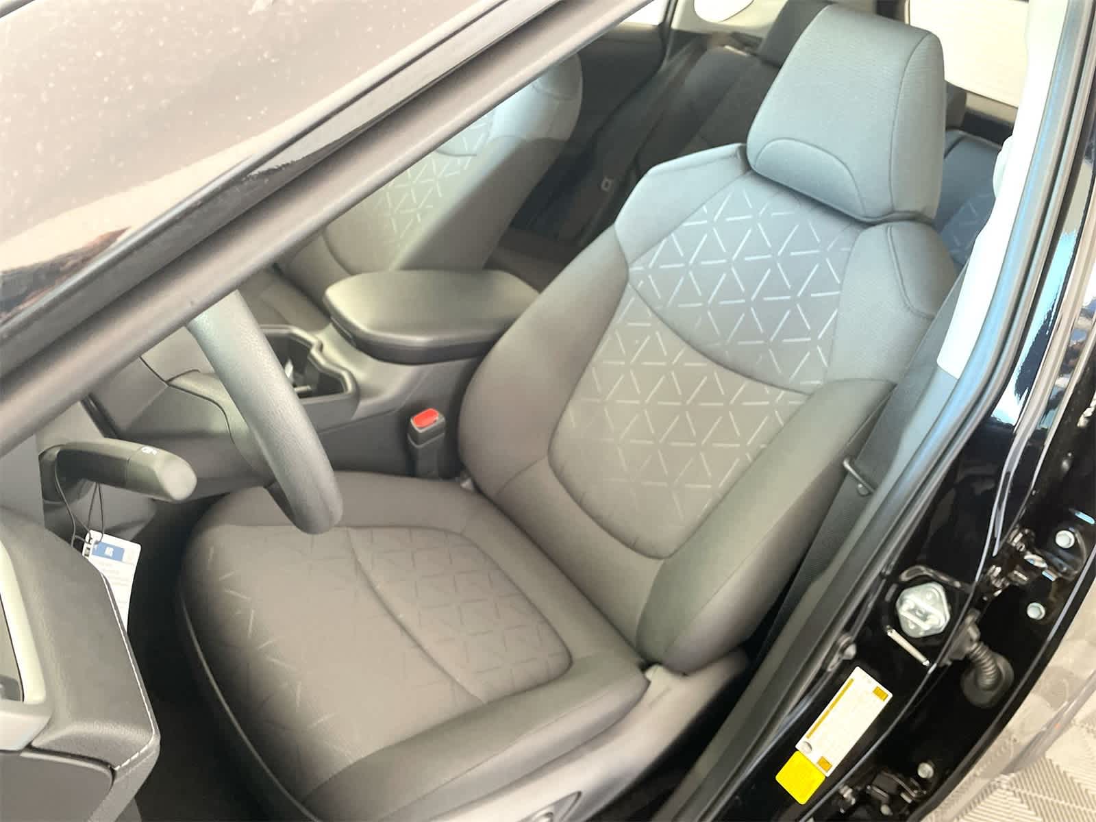 Thumbnail: 2025 Toyota RAV4 - 10