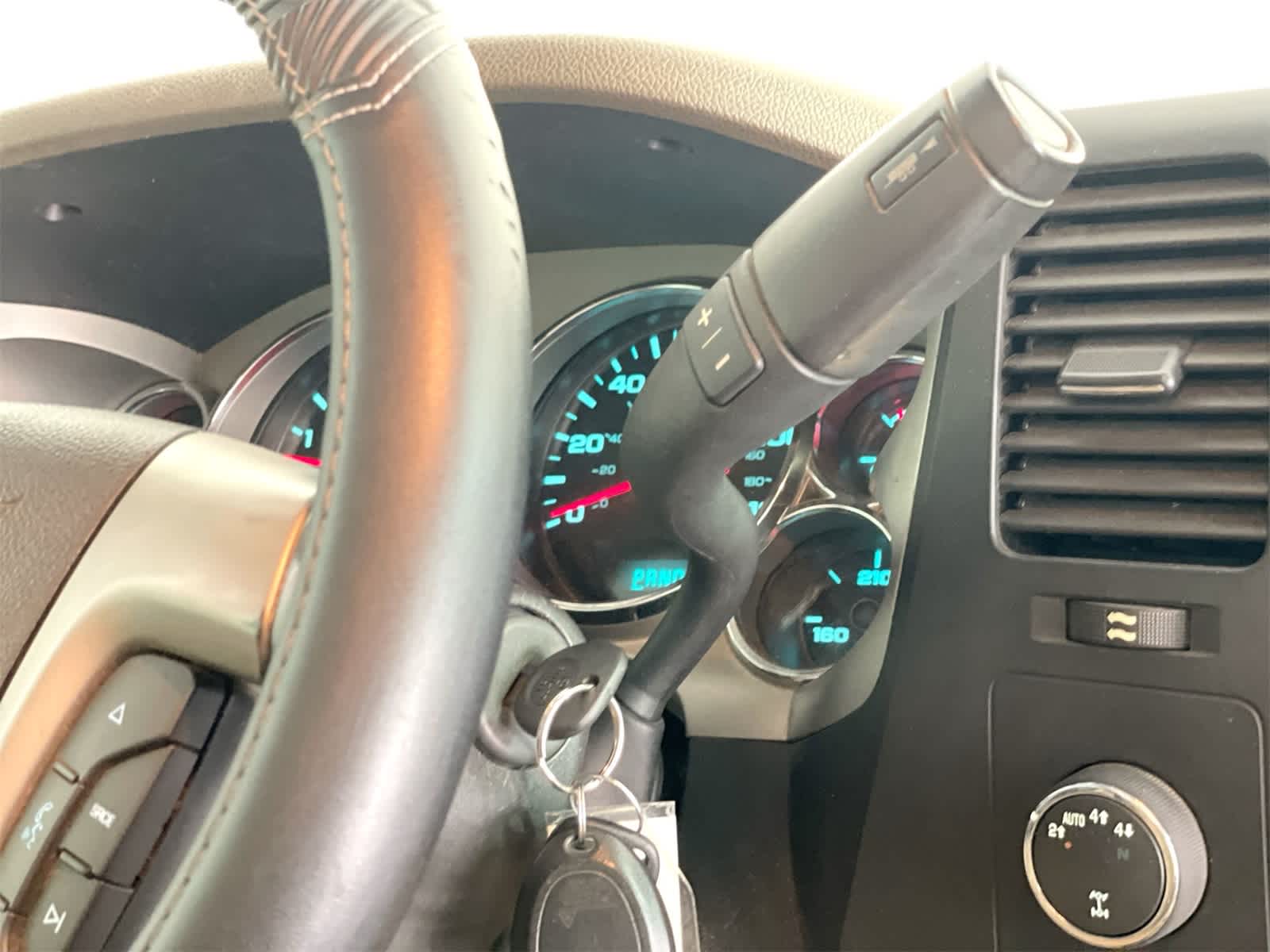Thumbnail: 2013 GMC Sierra 1500 - 21