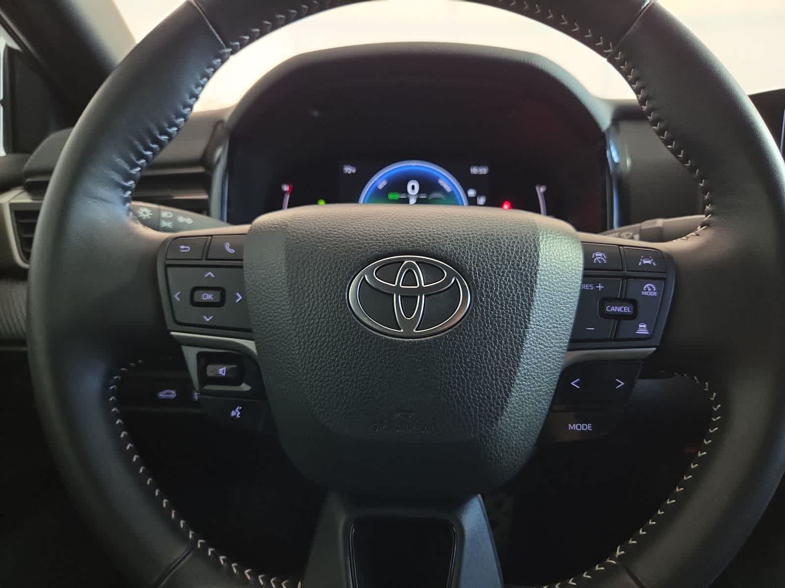 Thumbnail: 2025 Toyota Camry - 18