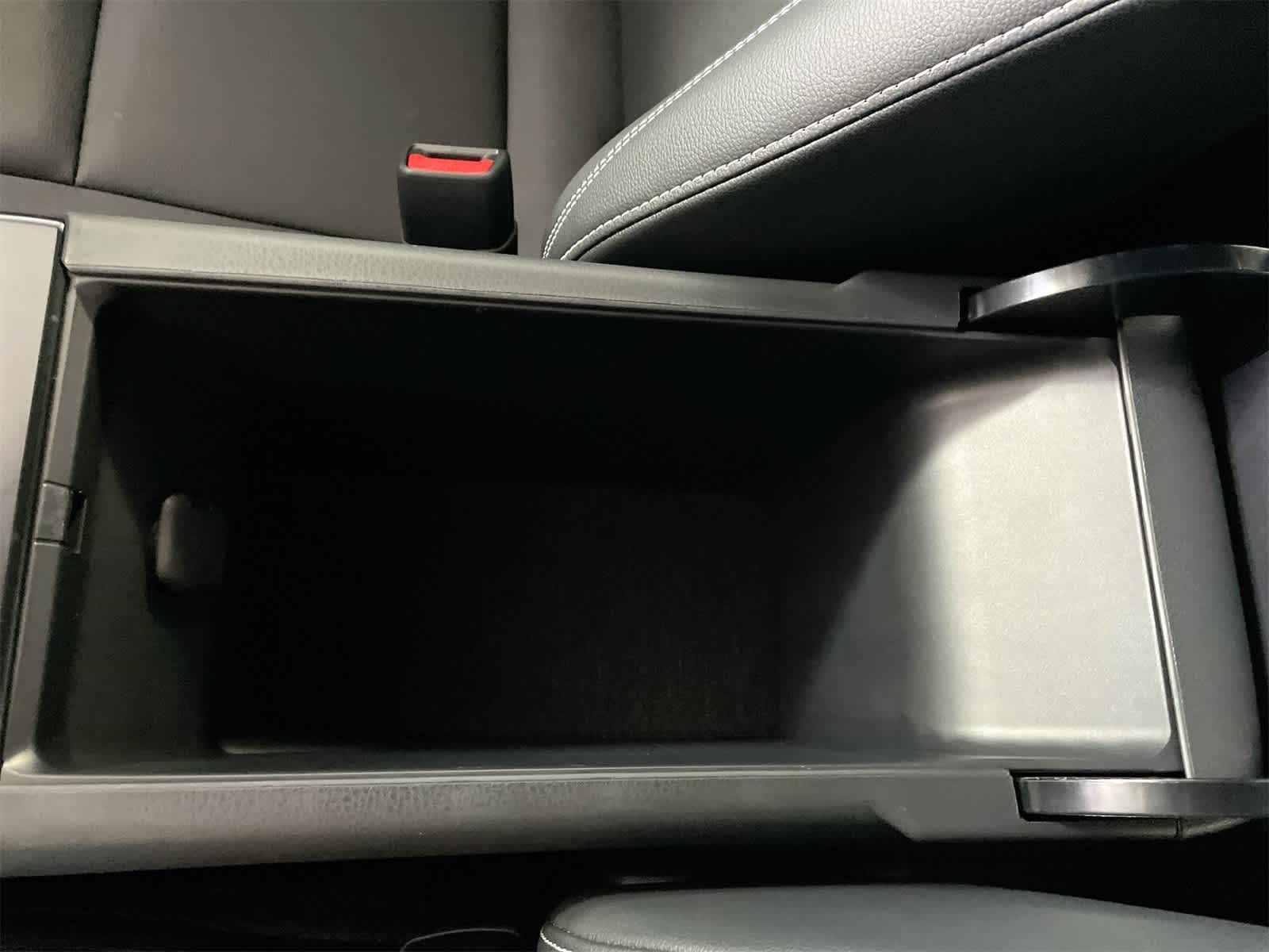Thumbnail: 2025 Toyota Camry - 24