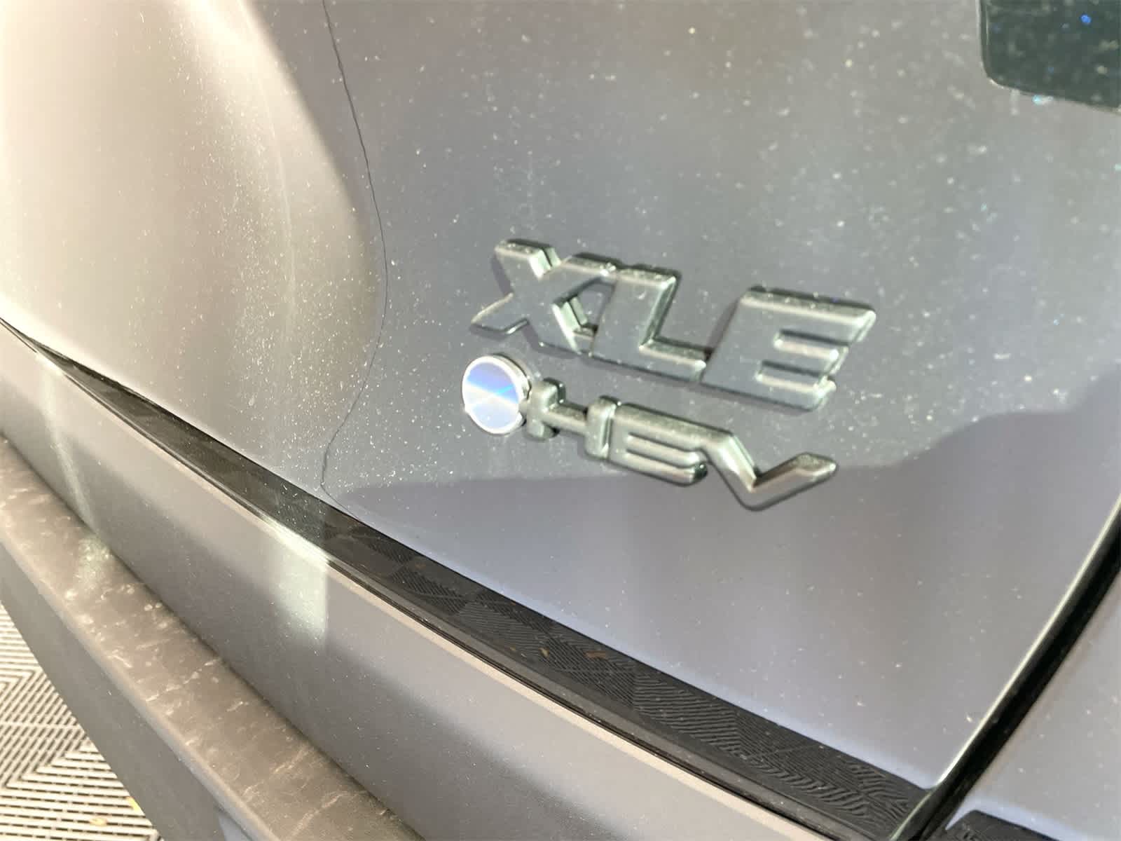 Thumbnail: 2025 Toyota RAV4 - 6