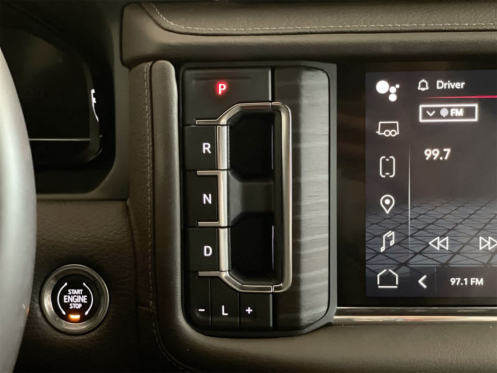 Thumbnail: 2023 GMC Yukon XL - 23