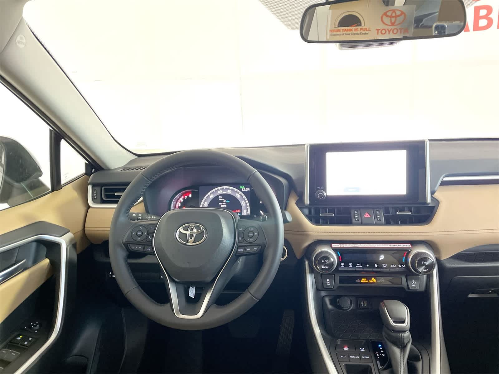 Thumbnail: 2025 Toyota RAV4 - 15