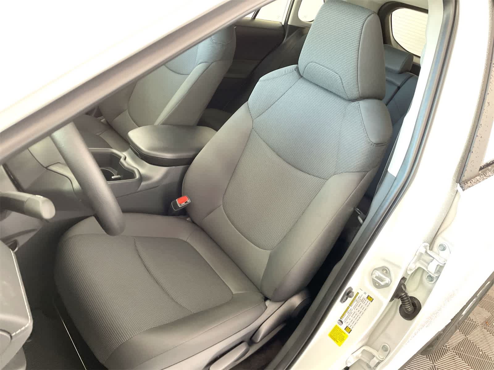 Thumbnail: 2025 Toyota RAV4 - 10