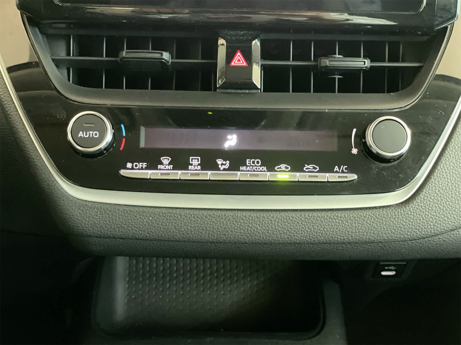 Thumbnail: 2023 Toyota Corolla - 20