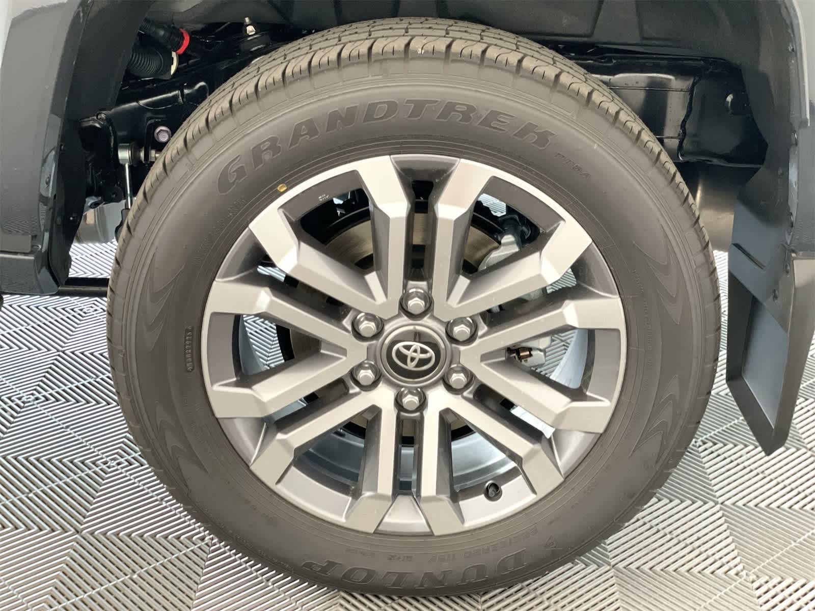Thumbnail: 2025 Toyota 4Runner - 26