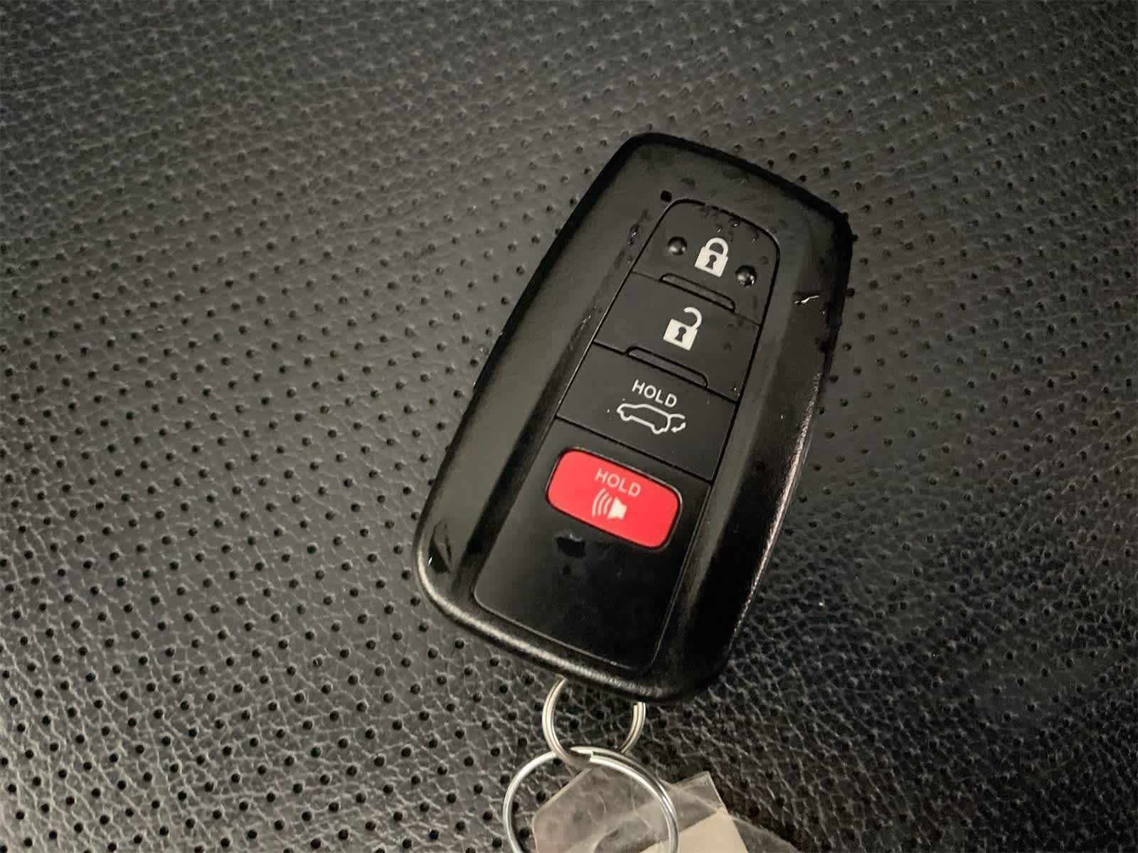 Thumbnail: 2020 Toyota Highlander - 29