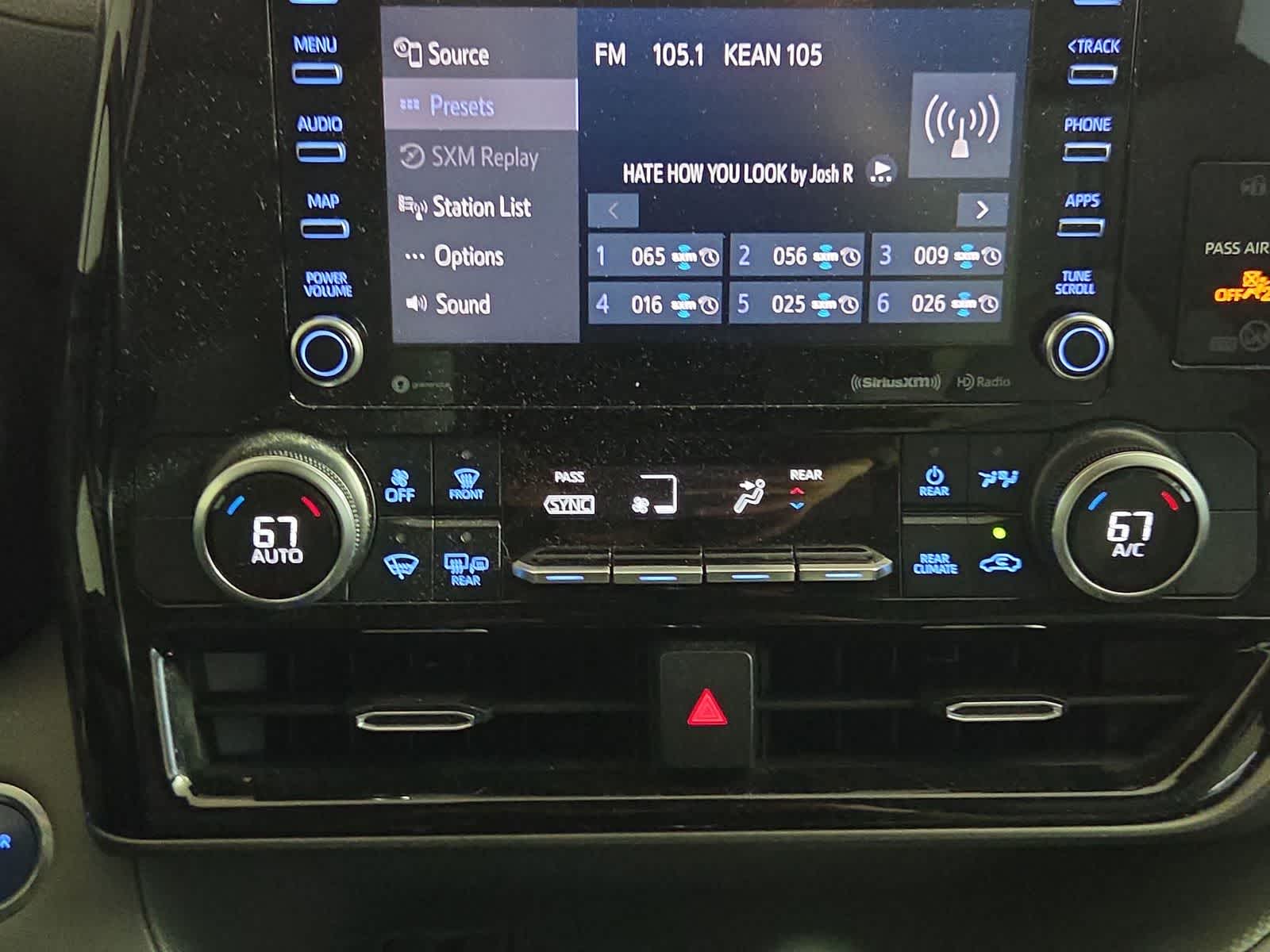 Thumbnail: 2021 Toyota Highlander - 22