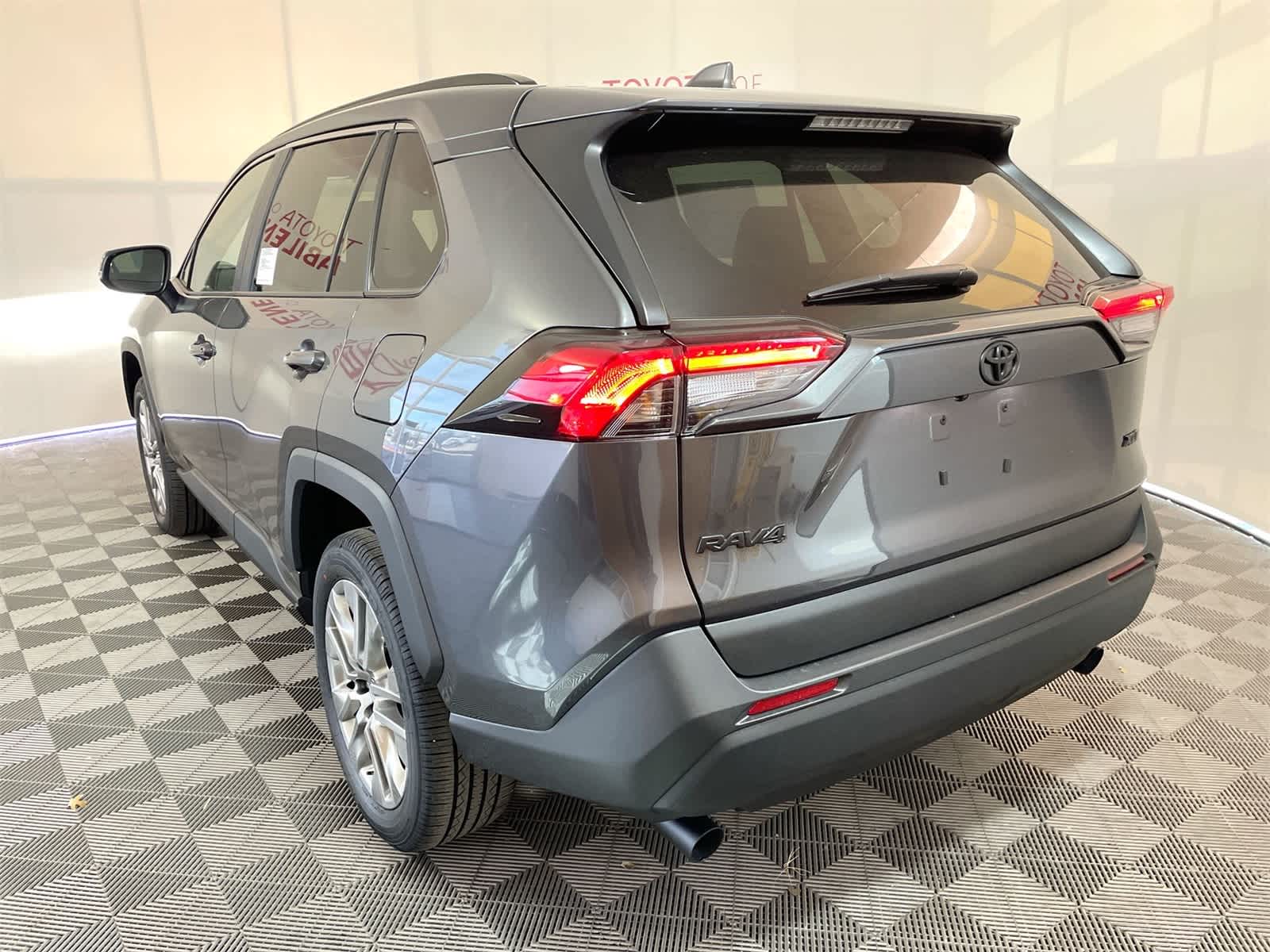 Thumbnail: 2025 Toyota RAV4 - 2