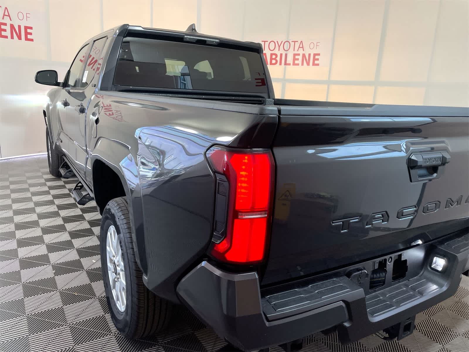 Thumbnail: 2025 Toyota Tacoma - 3