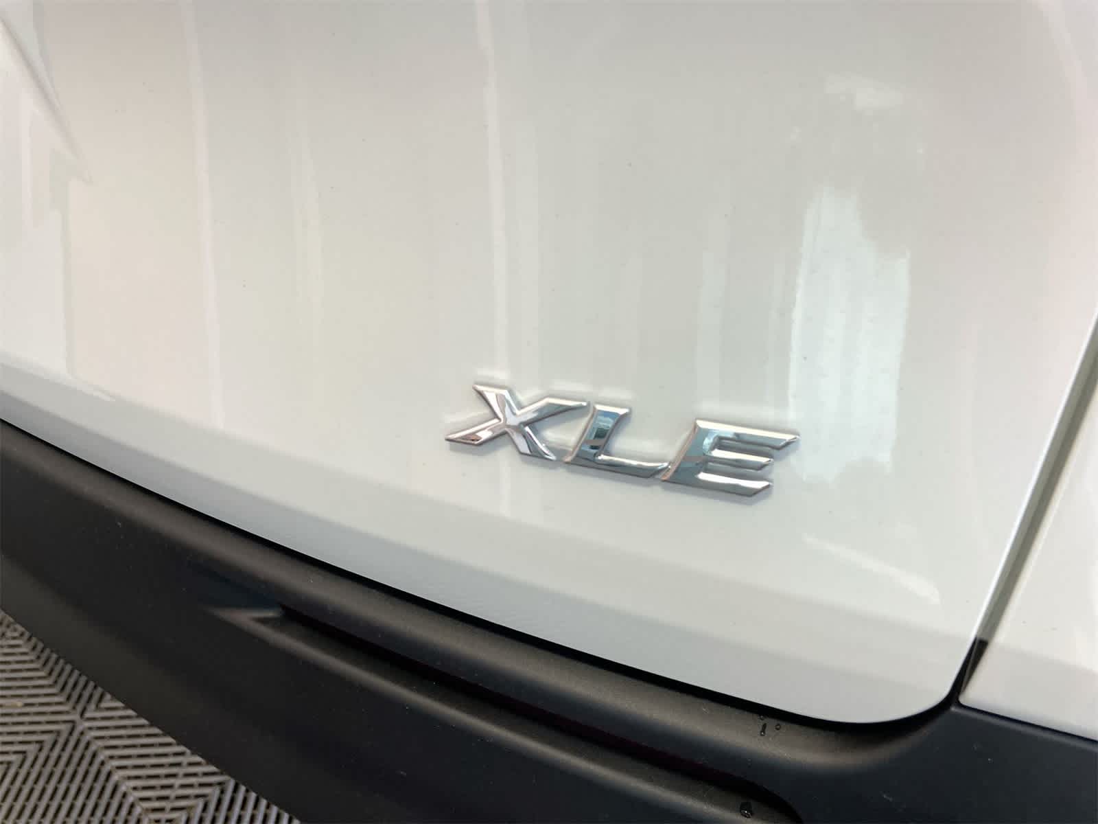 2025 Toyota Sienna XLE 6