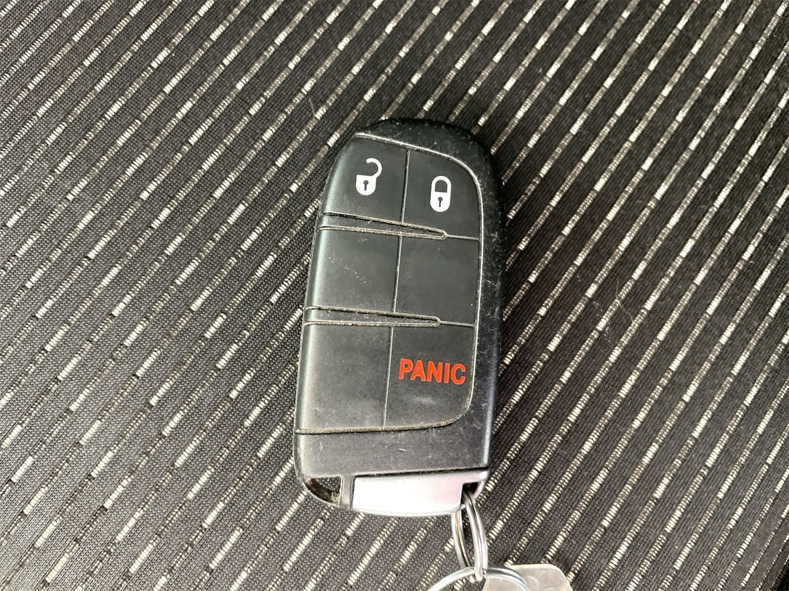 Thumbnail: 2020 Dodge Journey - 22