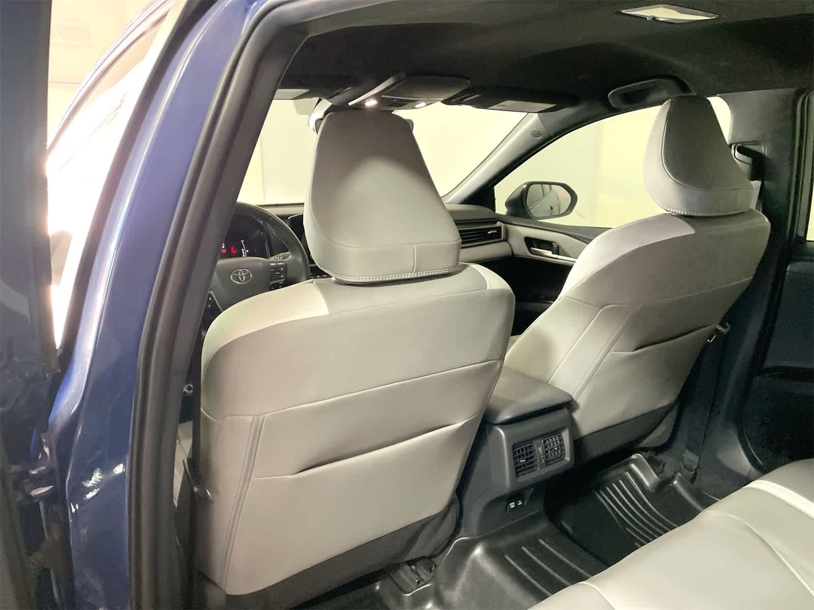 Thumbnail: 2025 Toyota Camry - 12