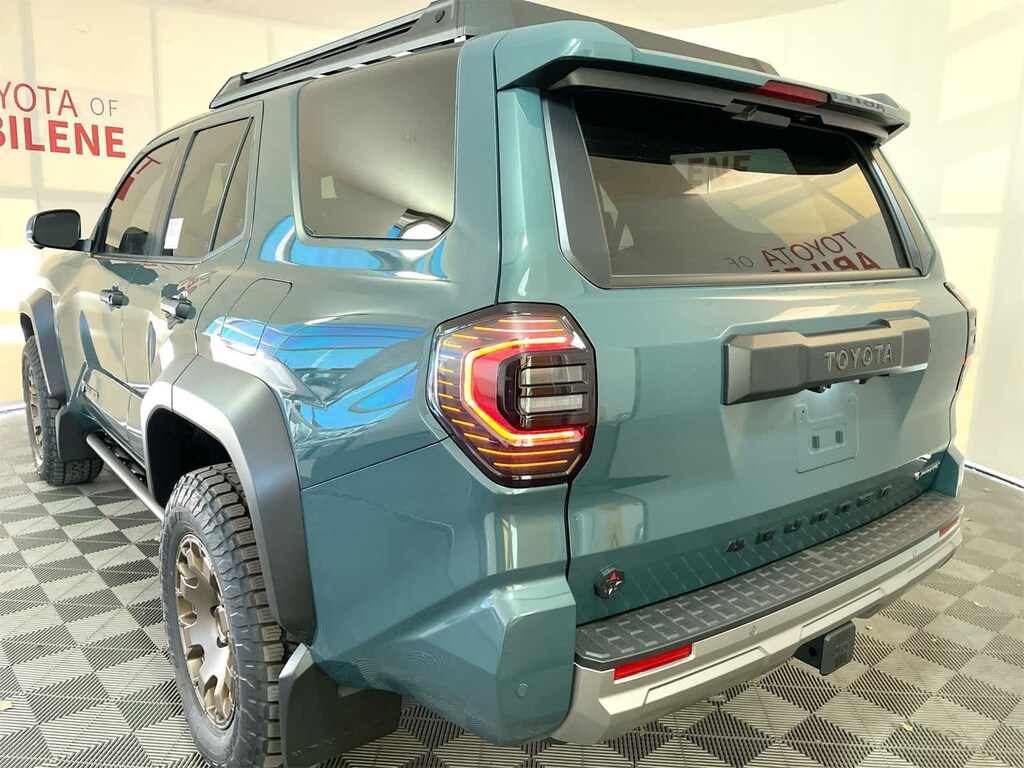 New 2025 Toyota 4Runner Hybrid Trailhunter SUV