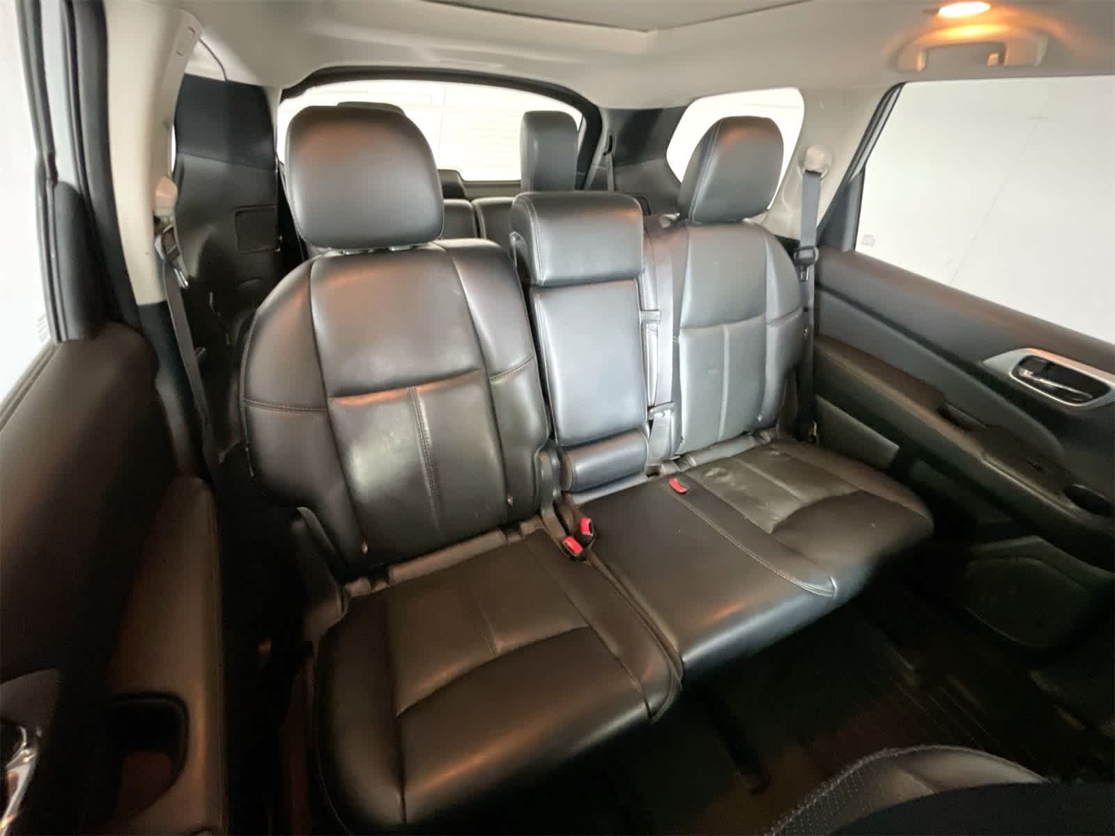 Thumbnail: 2018 Nissan Pathfinder - 15