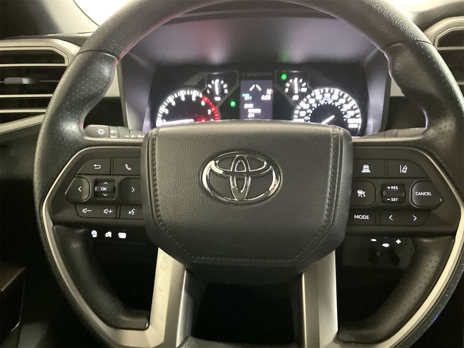 Thumbnail: 2025 Toyota Tundra - 18