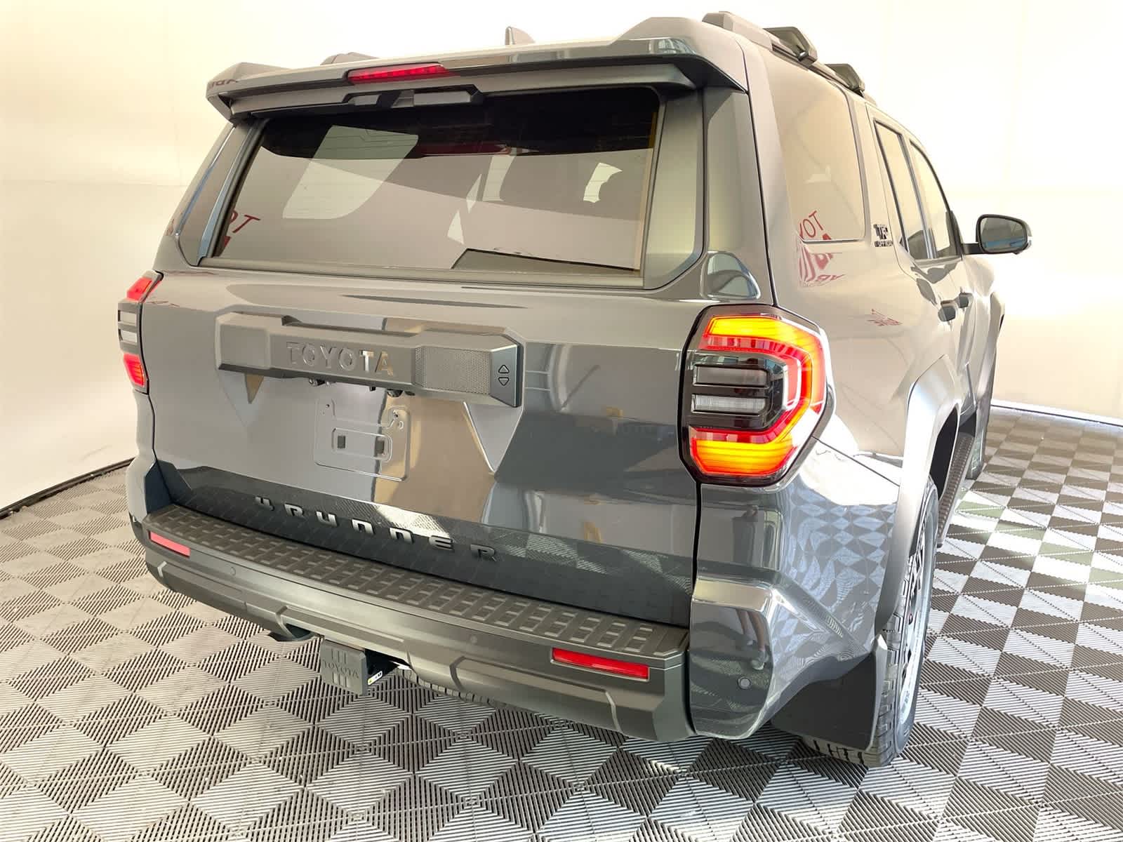Thumbnail: 2025 Toyota 4Runner - 7