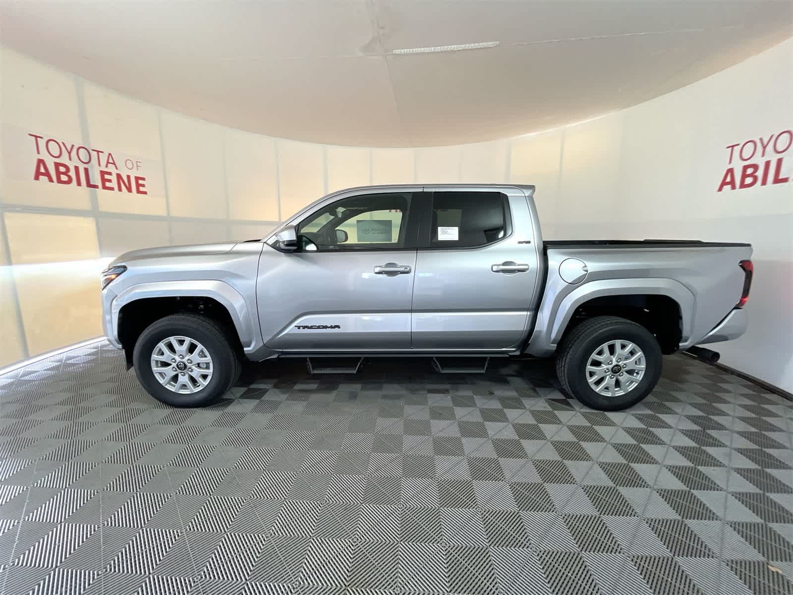 Thumbnail: 2025 Toyota Tacoma - 2