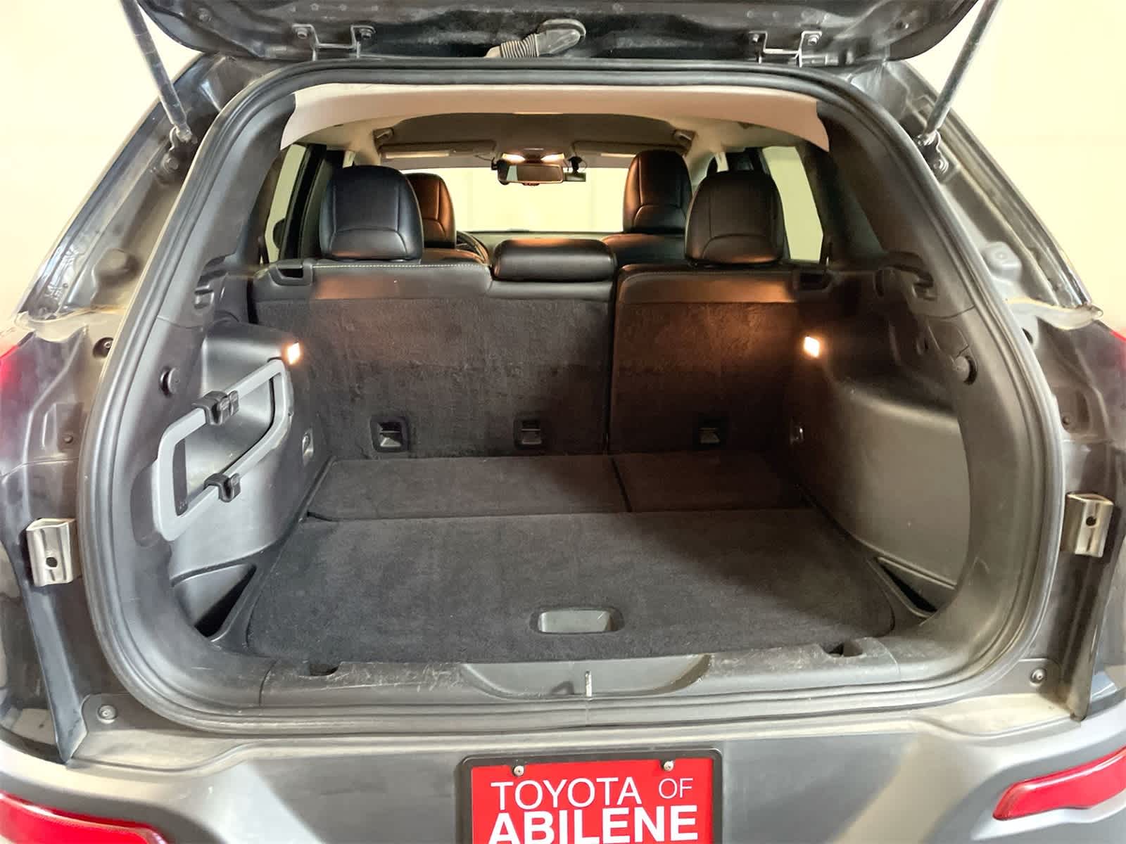 Thumbnail: 2016 Jeep Cherokee - 5