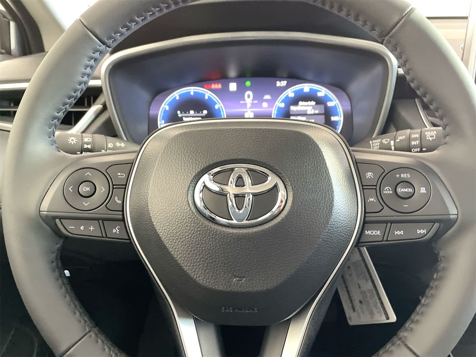 Thumbnail: 2026 Toyota Corolla Cross - 18