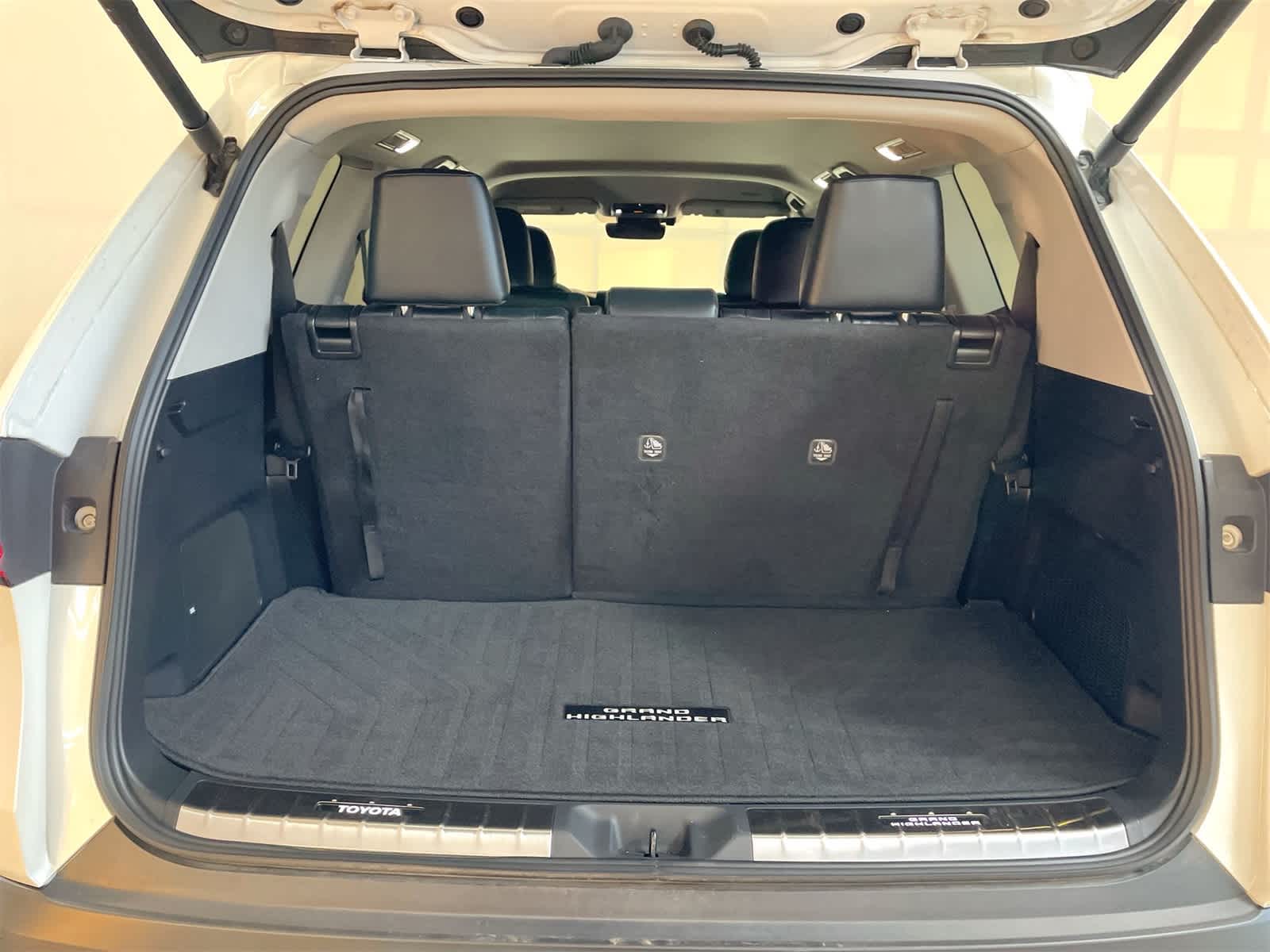 Thumbnail: 2024 Toyota Grand Highlander - 5