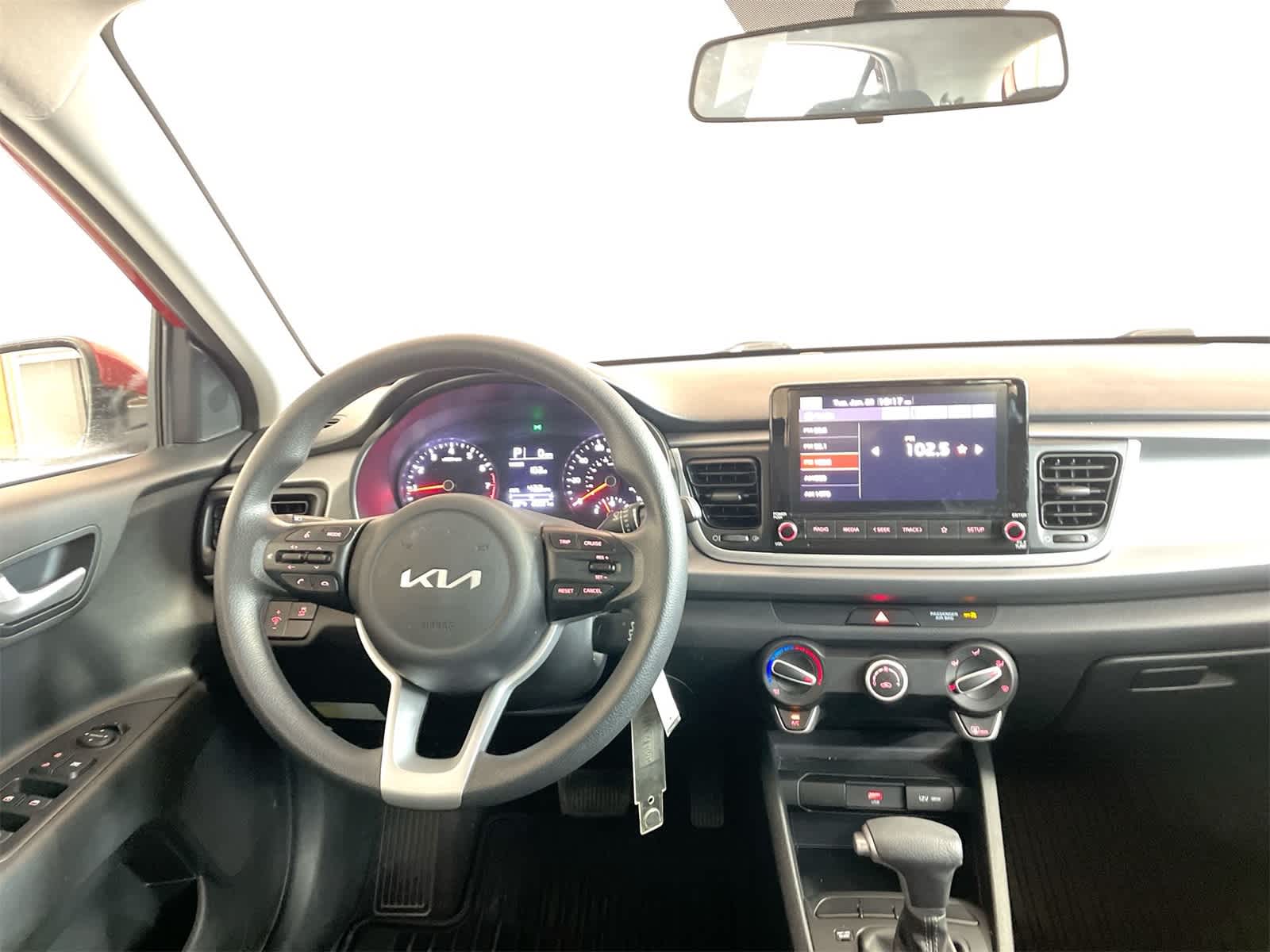 Thumbnail: 2023 Kia Rio - 14