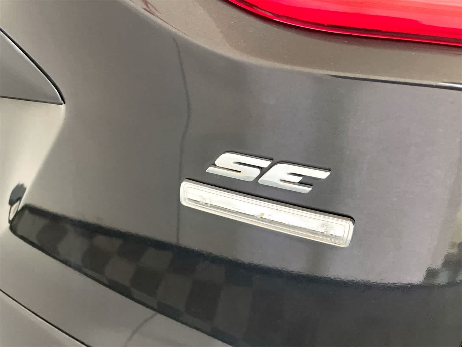 Thumbnail: 2015 Ford Escape - 6