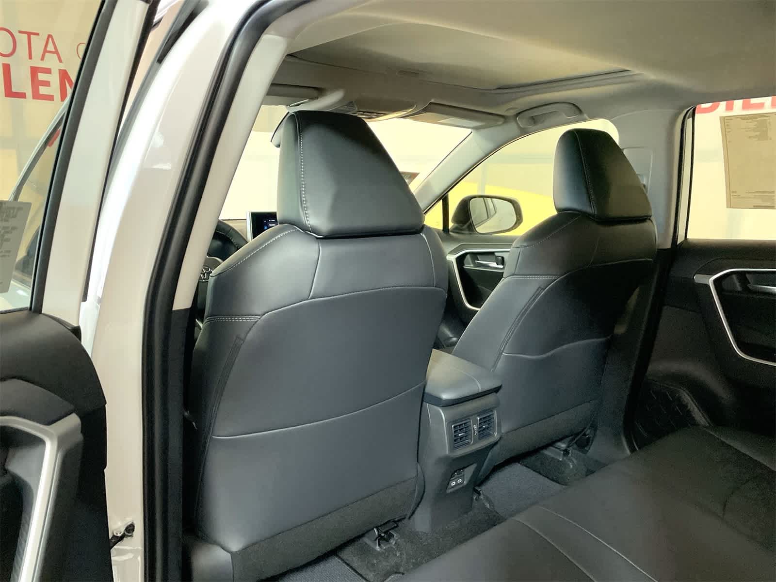 Thumbnail: 2025 Toyota RAV4 - 13