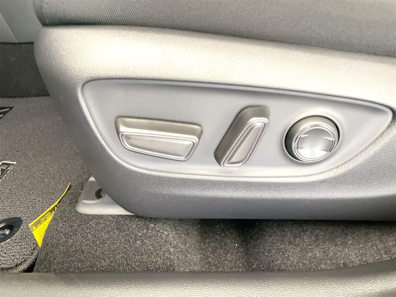 Thumbnail: 2025 Toyota RAV4 - 11