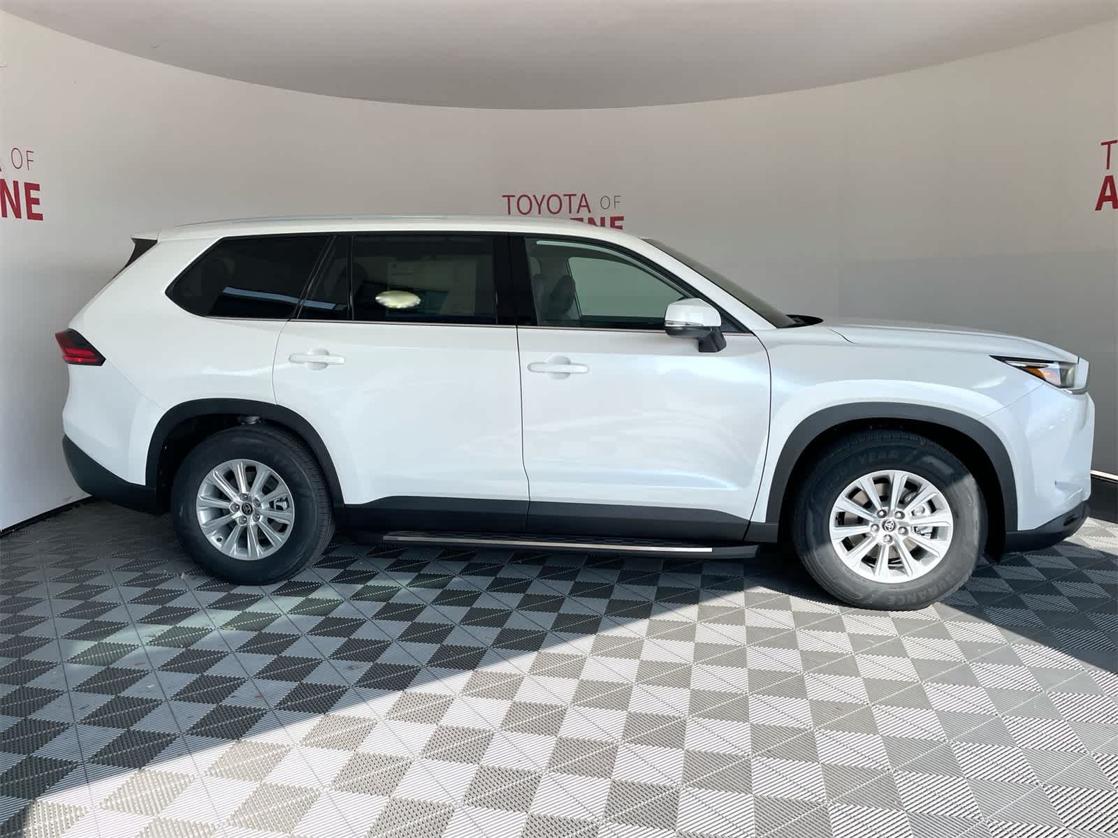 Thumbnail: 2025 Toyota Grand Highlander - 8