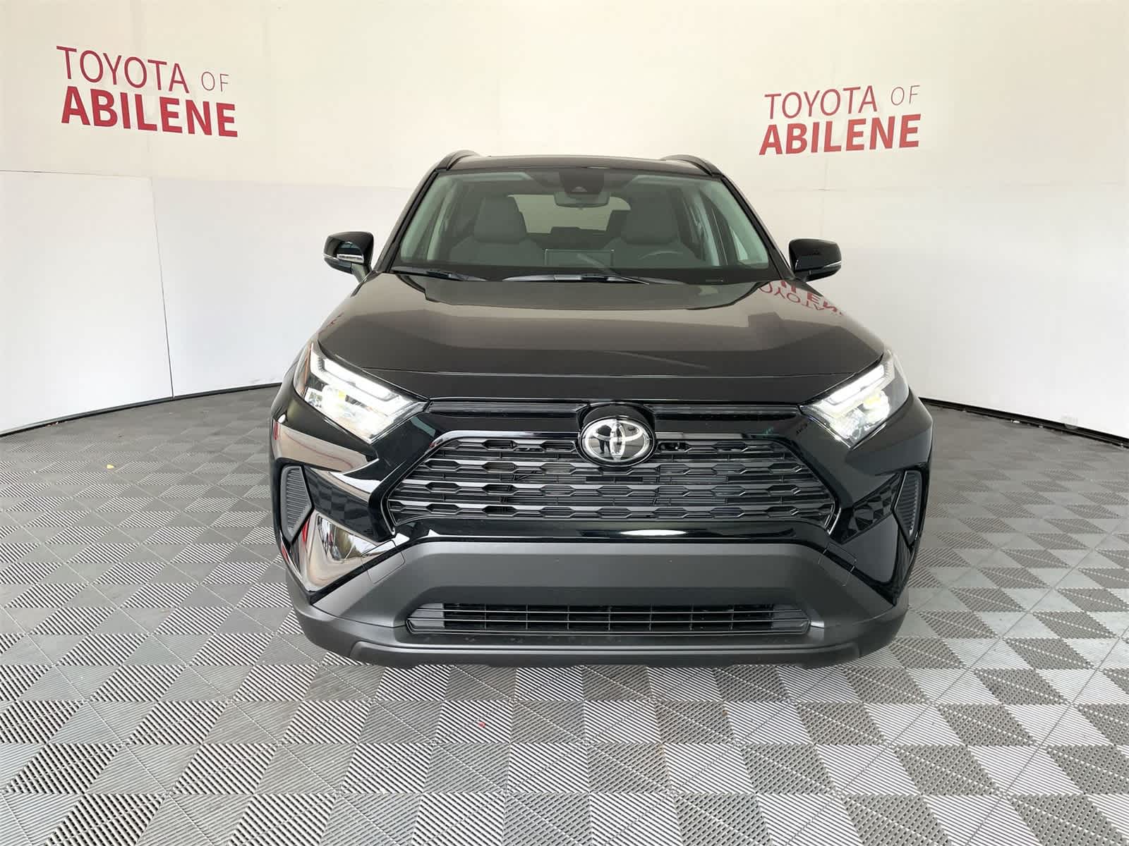 Thumbnail: 2025 Toyota RAV4 - 9