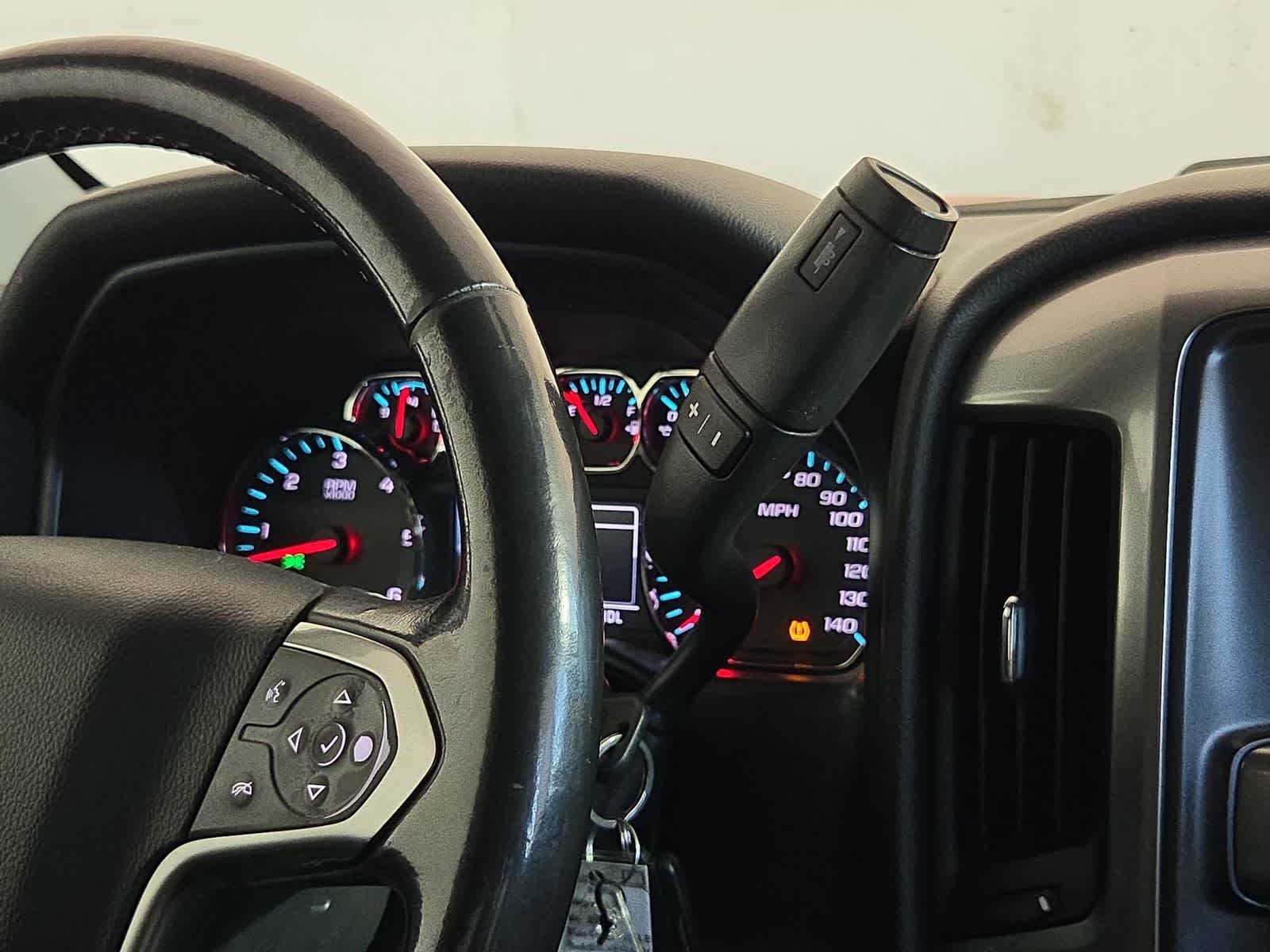 Thumbnail: 2018 Chevrolet Silverado 1500 - 22