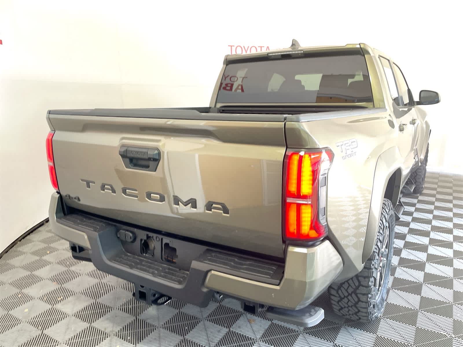 2025 Toyota Tacoma TRD Sport 6