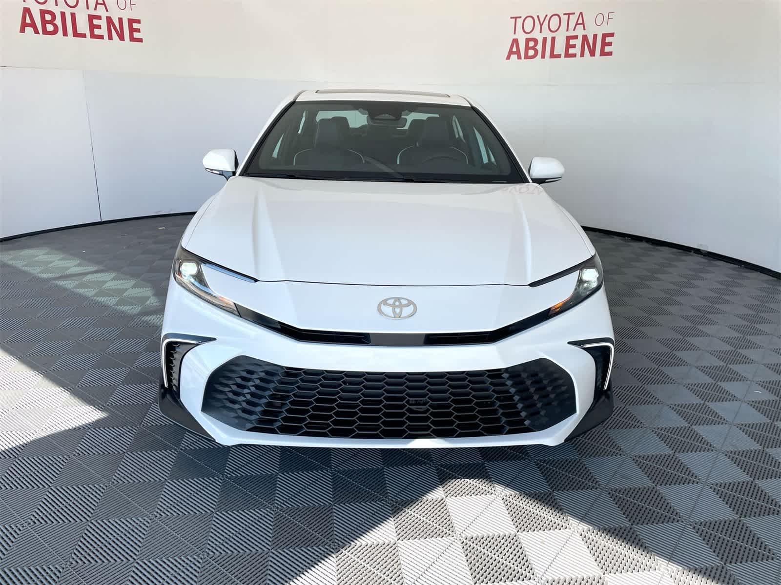 Thumbnail: 2025 Toyota Camry - 9