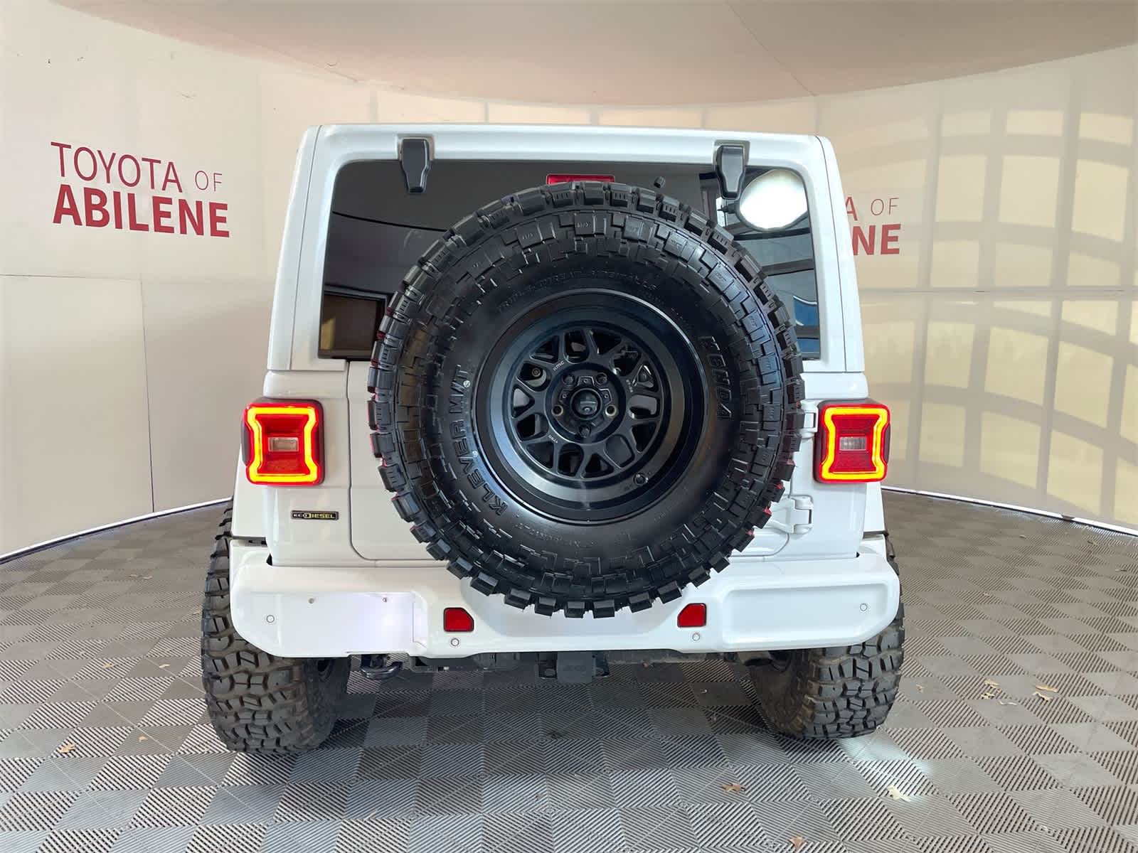 Thumbnail: 2021 Jeep Wrangler - 4