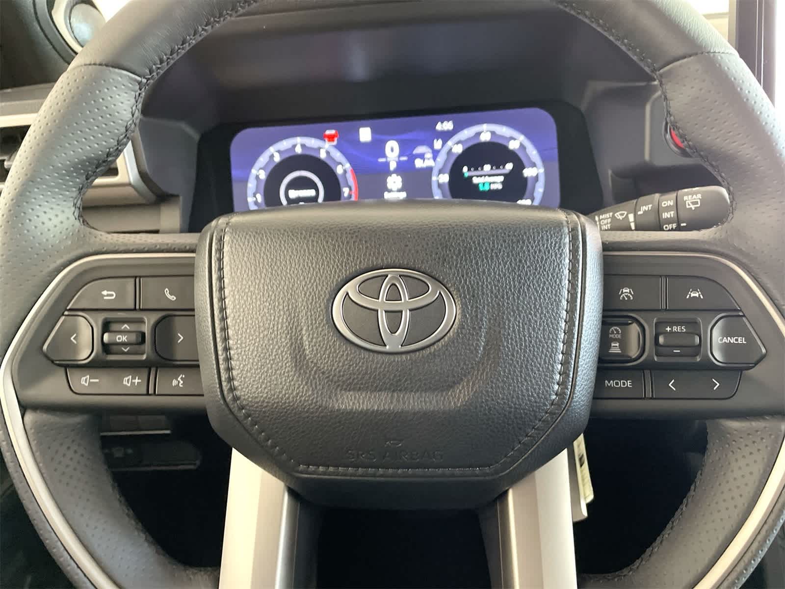 Thumbnail: 2025 Toyota 4Runner - 18