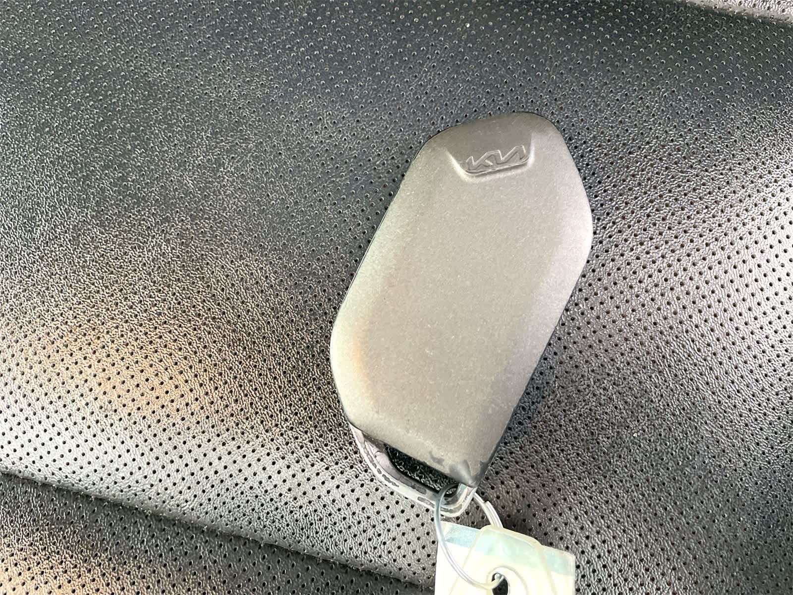 Thumbnail: 2023 Kia Telluride - 27