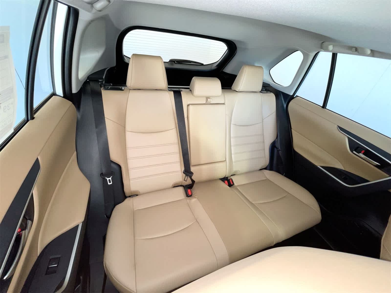 Thumbnail: 2025 Toyota RAV4 - 15