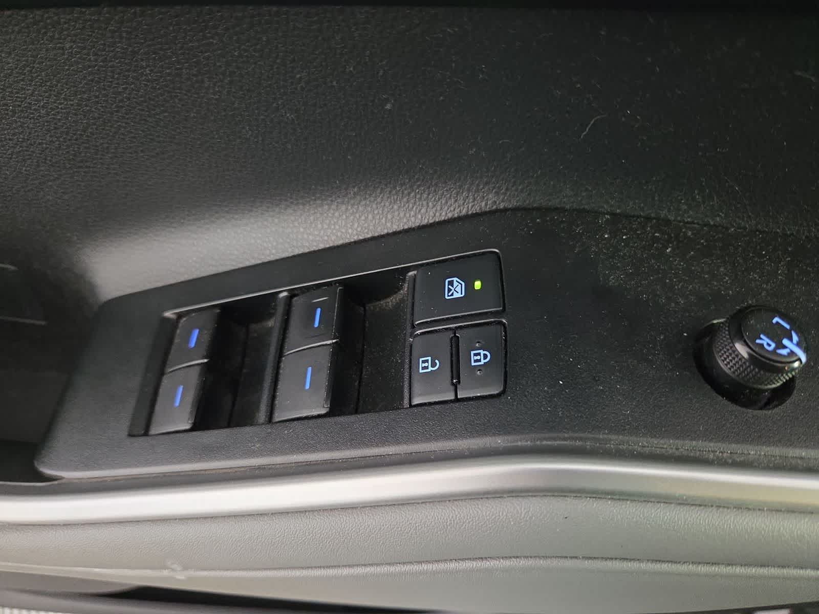 Thumbnail: 2021 Toyota Highlander - 11