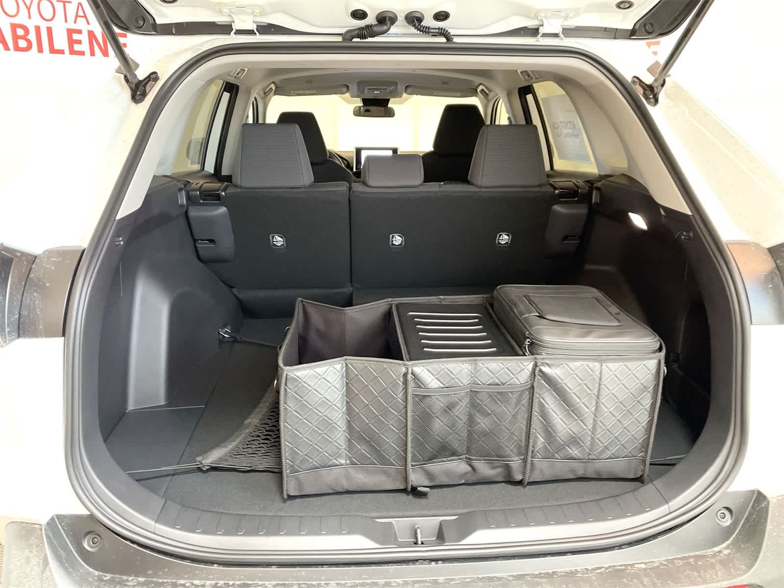 Thumbnail: 2025 Toyota RAV4 - 5