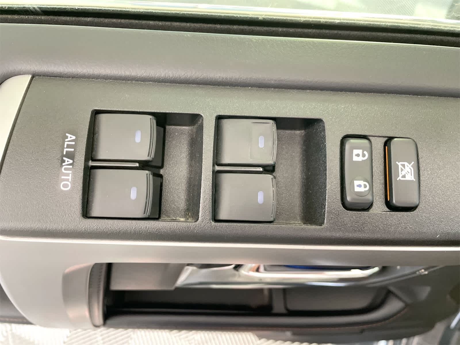 Thumbnail: 2023 Toyota 4Runner - 11