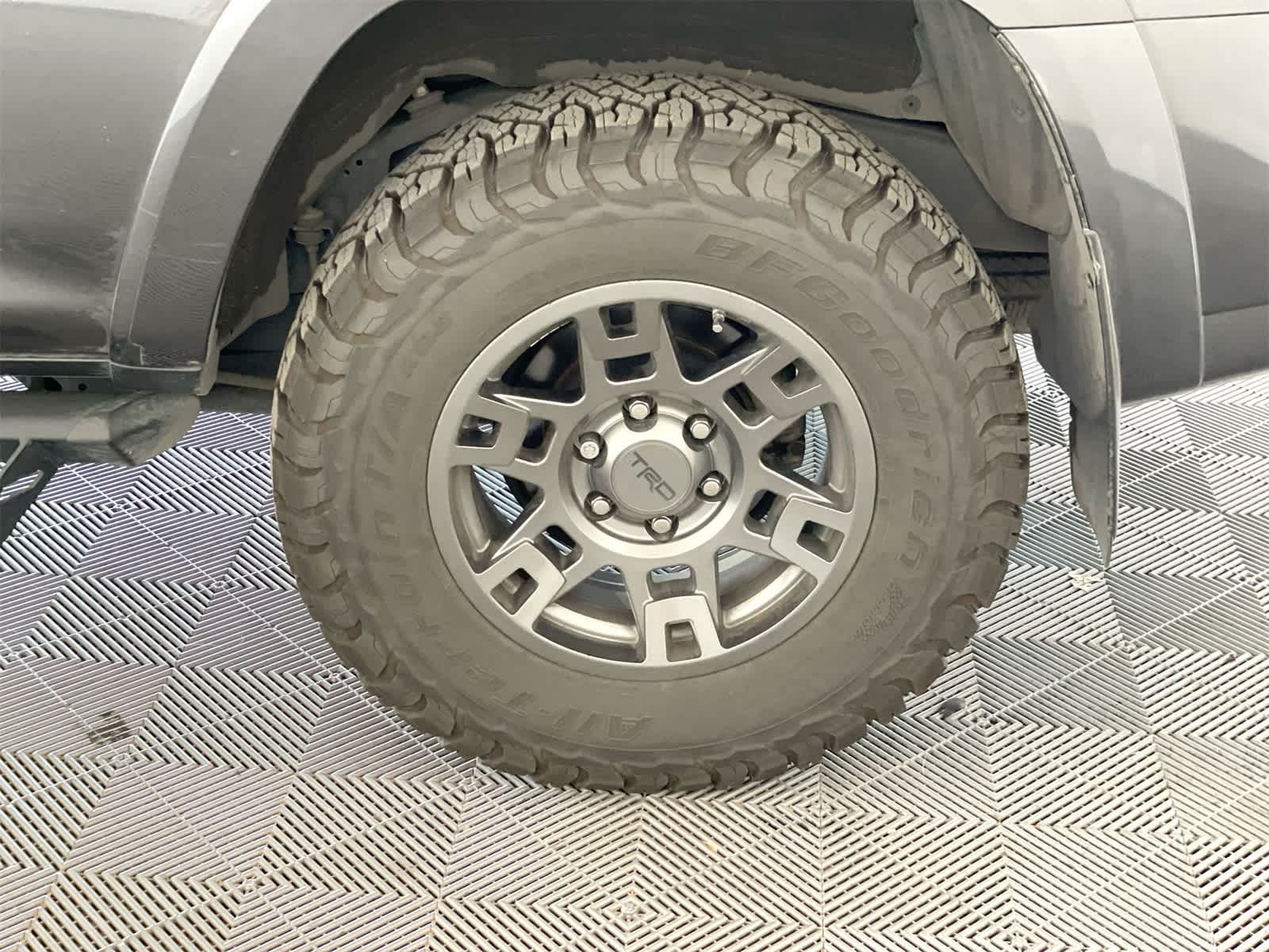 Thumbnail: 2020 Toyota 4Runner - 26