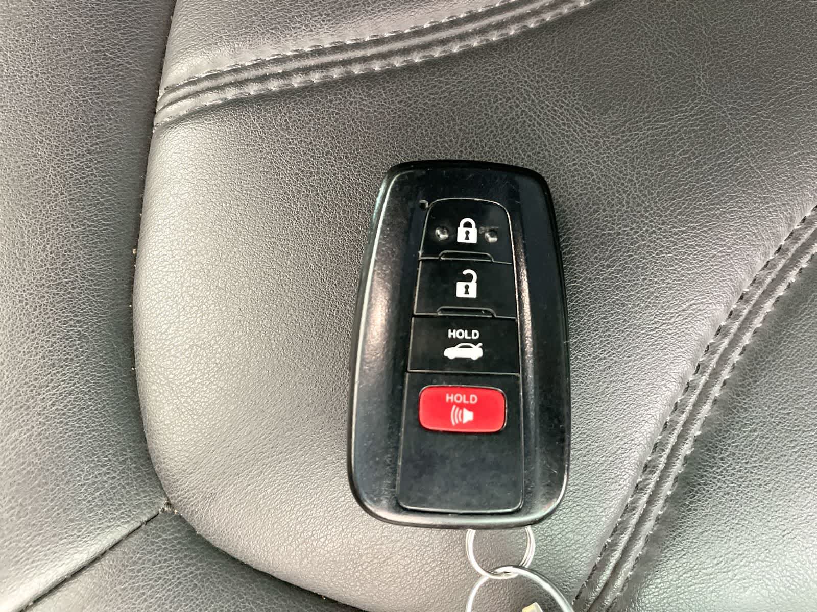 Thumbnail: 2022 Toyota Avalon - 26